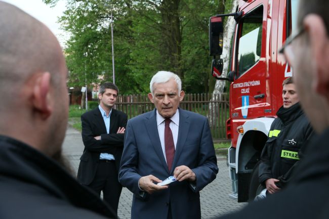 buzek2